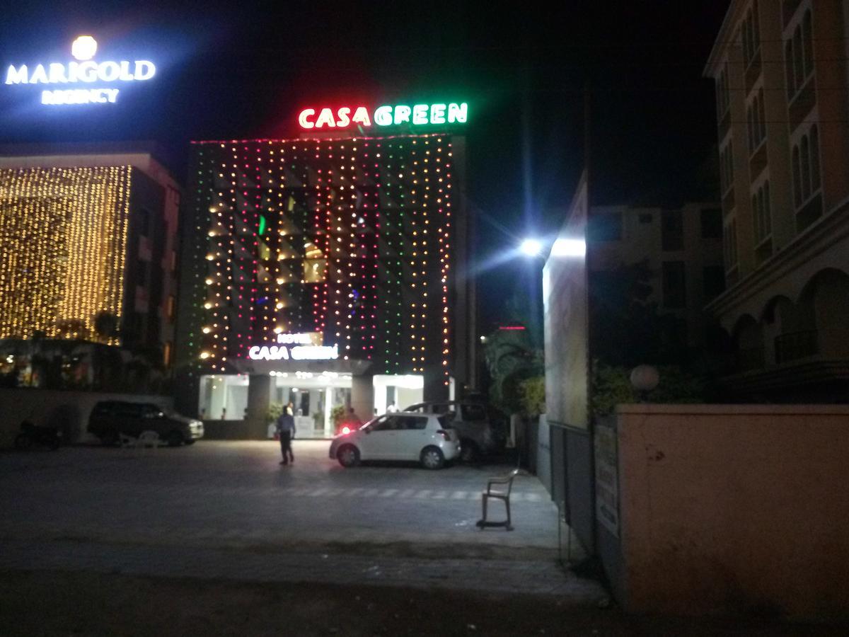 Casa Green Hotell Shirdi Exteriör bild