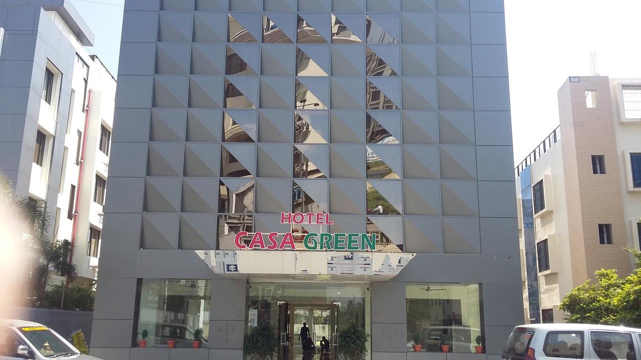 Casa Green Hotell Shirdi Exteriör bild